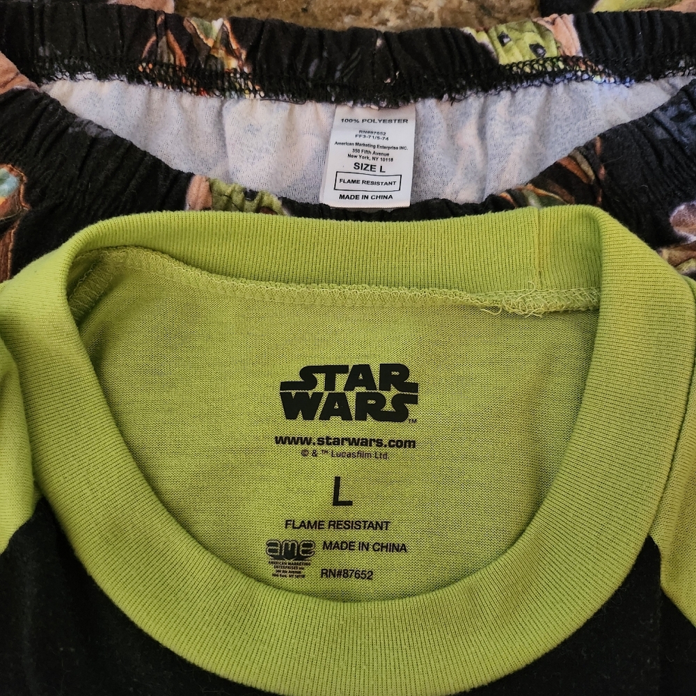 Yoda The Child Mandalorian Kids Pajama Set with Socks (10-12) - Green & Black - Picture 5 of 5